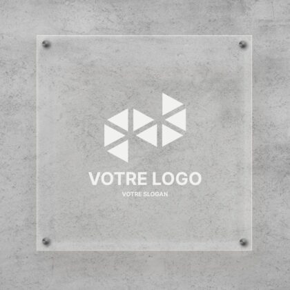 plaque professionelle transparent 30*30cm blanc logo plexiglass